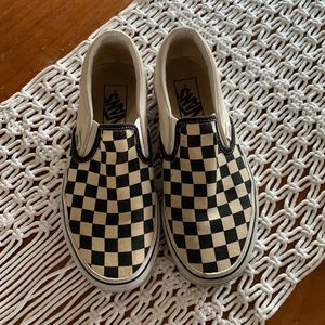 Vans classic checkered slip ones